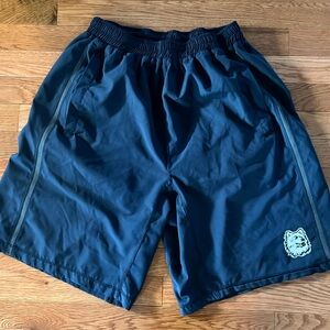 Vintage men’s UConn shorts